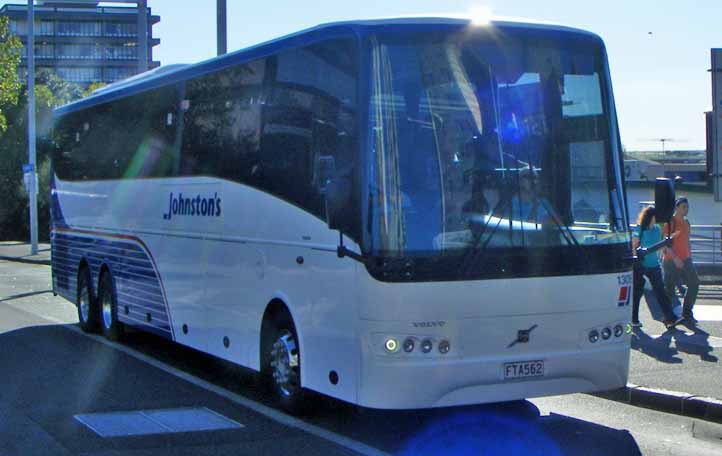 Johnstons Volvo B13RT Kiwi 1305